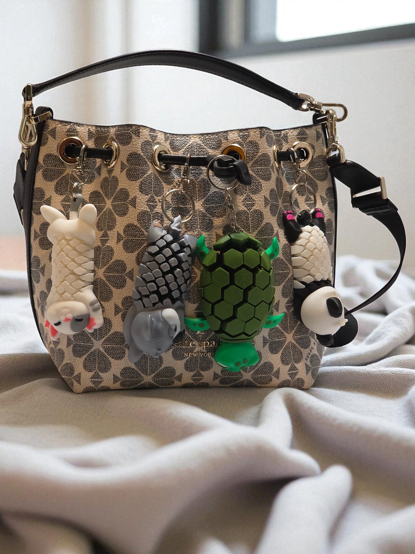3D Printed Articulated Mesh Buddy Keychains – Cute Animal Backpack, Purse & Key Accessories