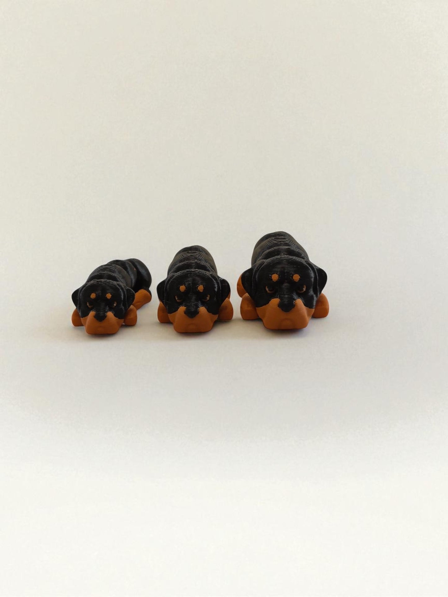 Articulated Rottweiler Family with Dog House – 3D Printed Large, Medium & Small Poseable Dogs