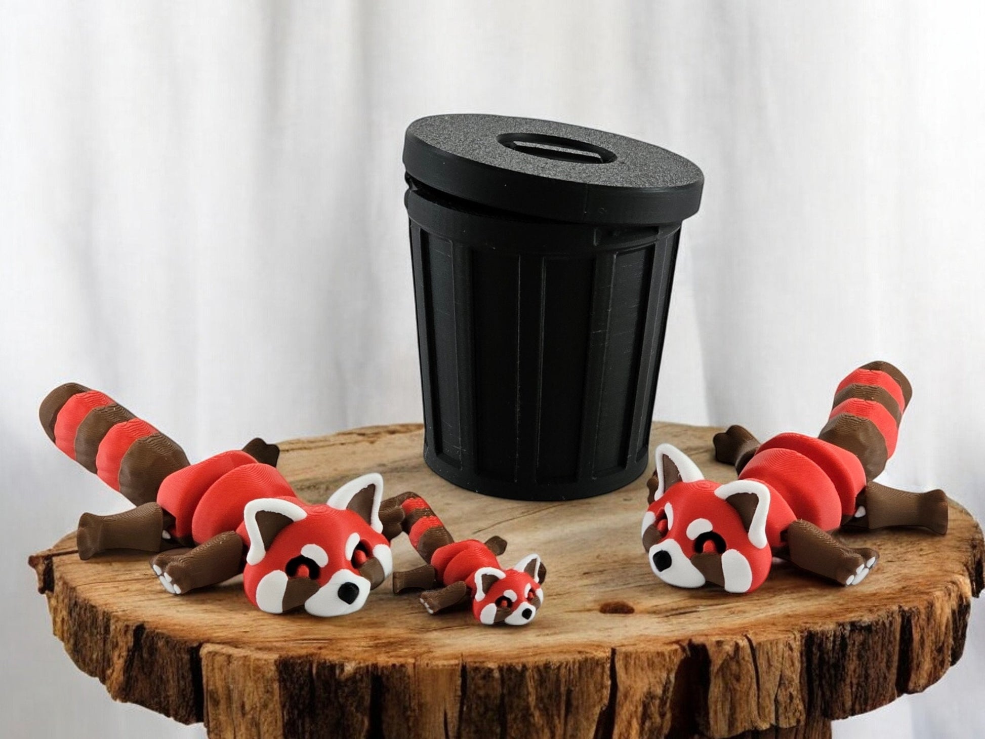 Cute Red Panda Trash Can Toy Set - Adorable Playtime for Kids - 3D Printed Red Panda Figures - Fun Gift for Animal Lovers